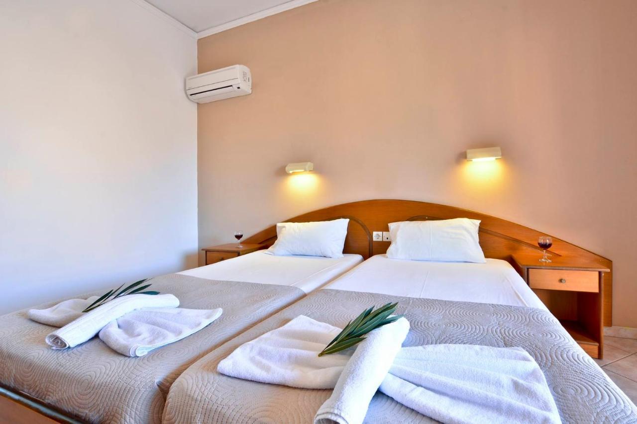 Louvros Apartments ซีดารี ภายนอก รูปภาพ