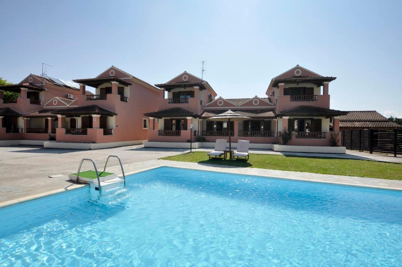 Louvros Apartments ซีดารี ภายนอก รูปภาพ